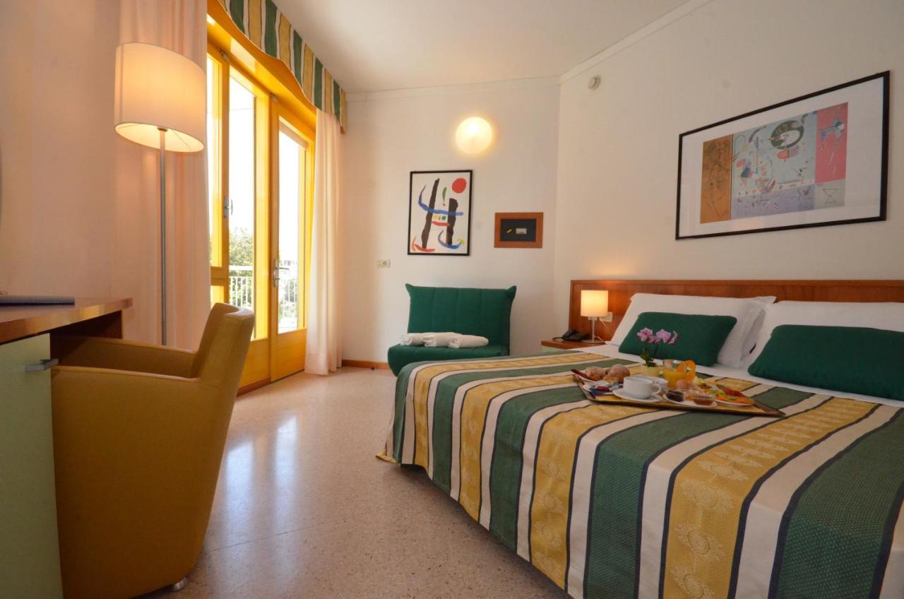 Hotel Luna Bibione Luaran gambar
