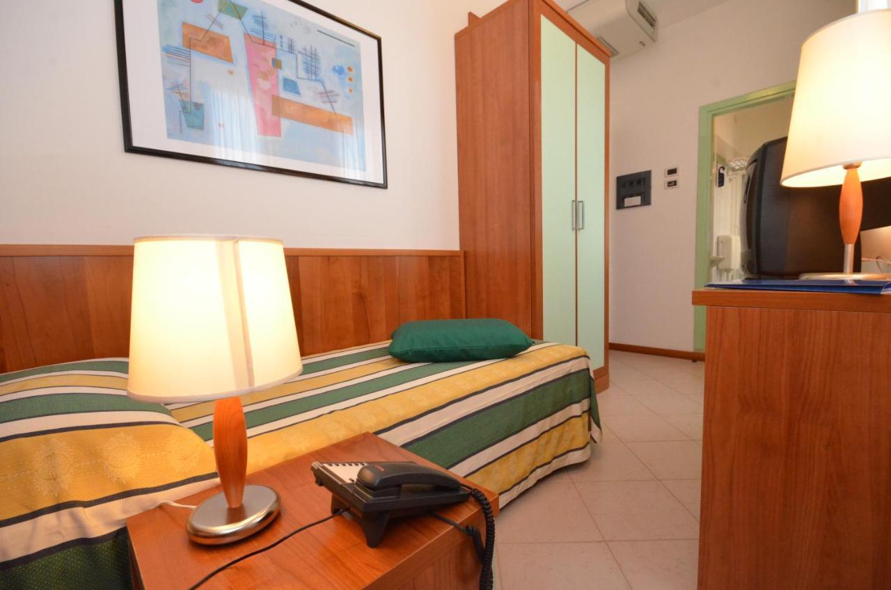 Hotel Luna Bibione Luaran gambar