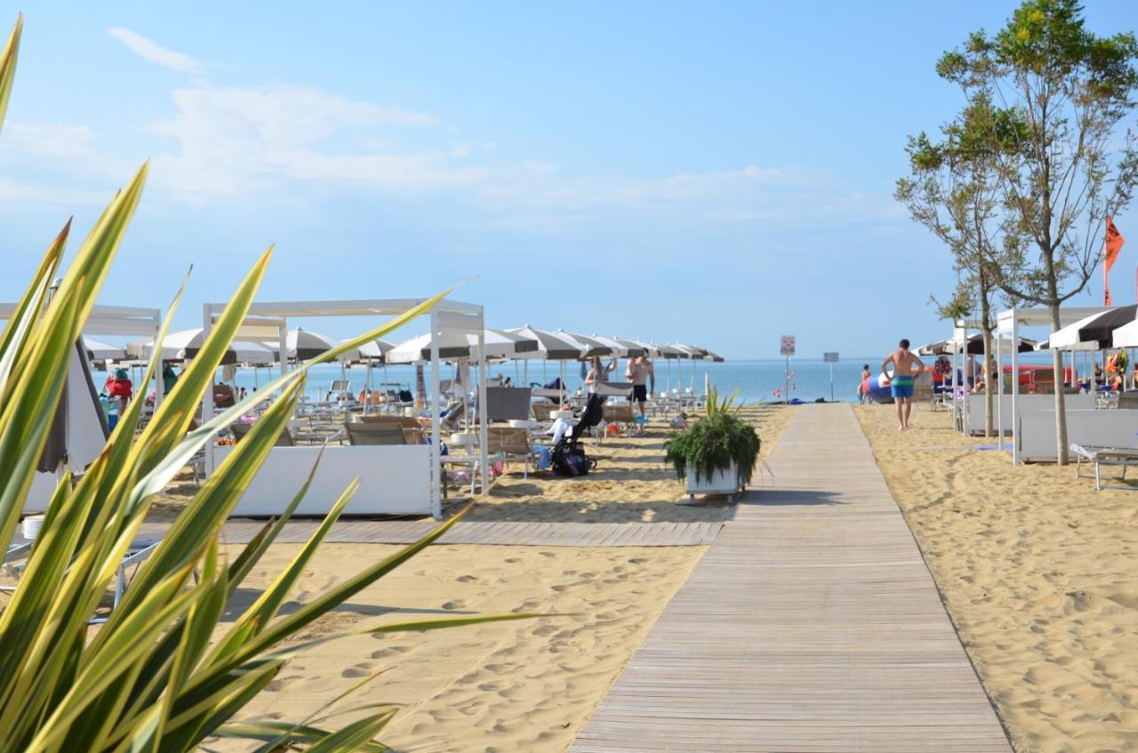 Hotel Luna Bibione Luaran gambar