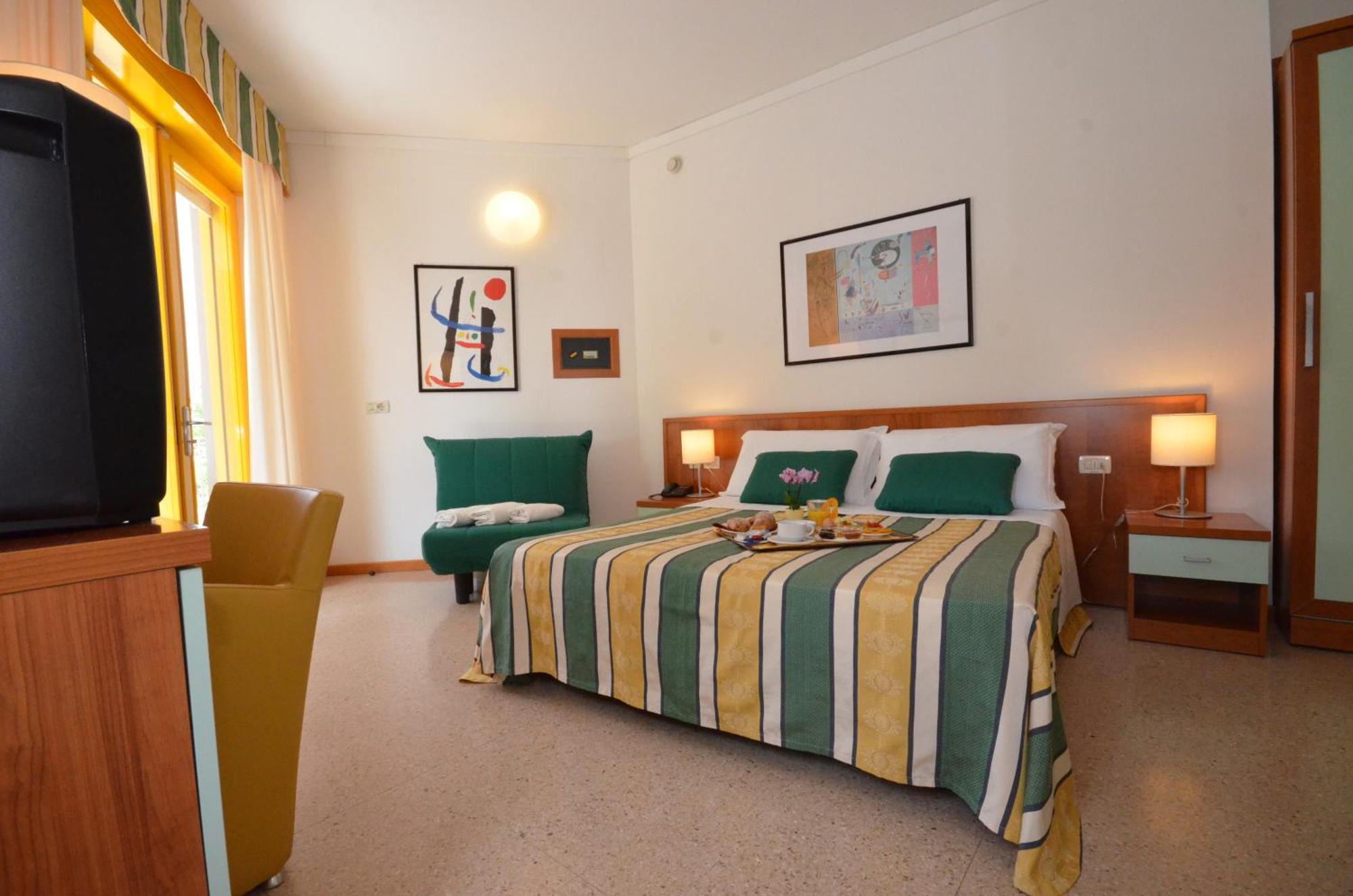 Hotel Luna Bibione Luaran gambar