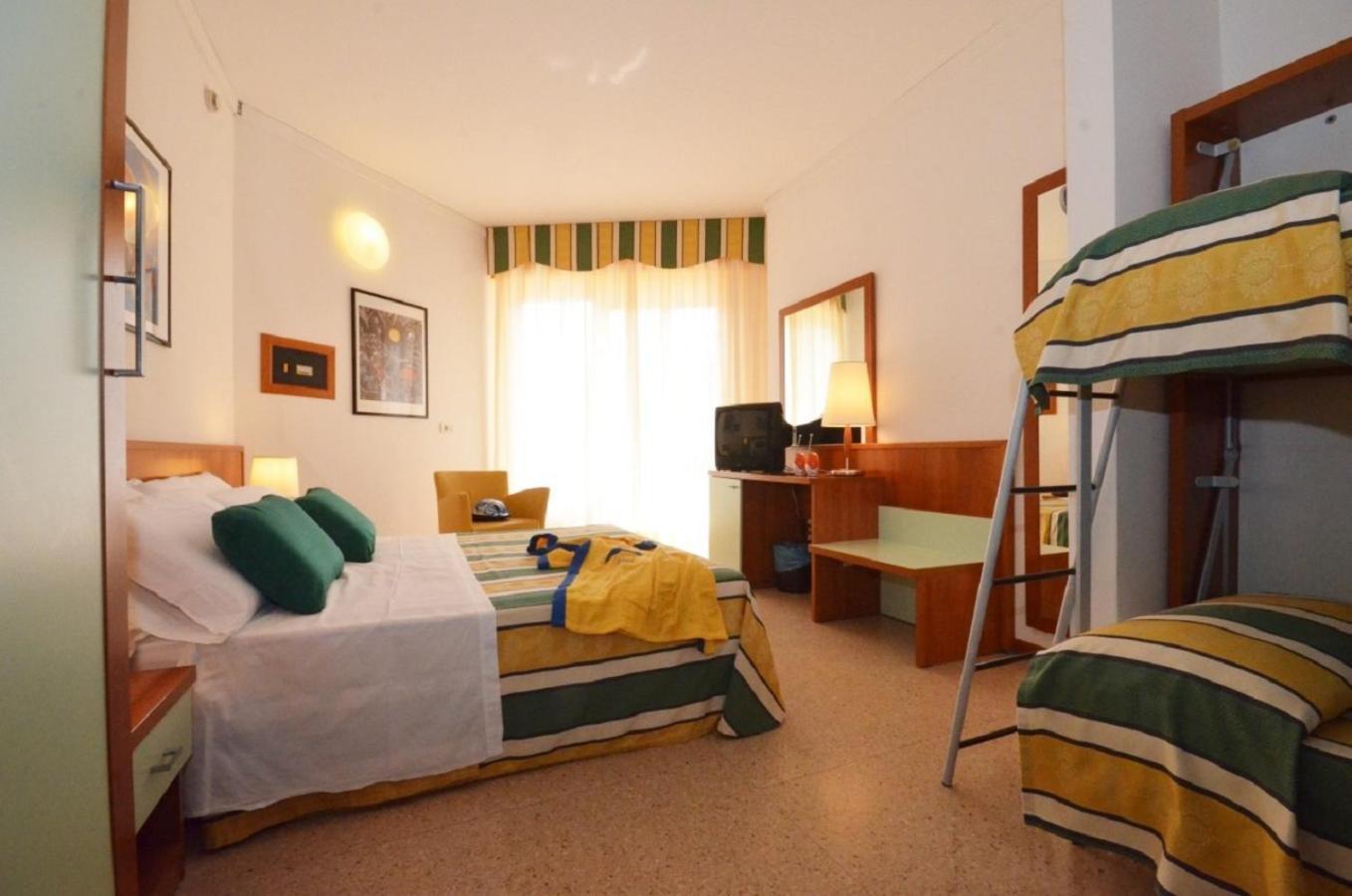Hotel Luna Bibione Luaran gambar